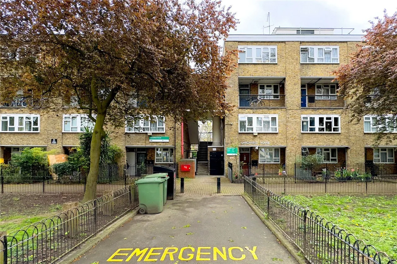 Larchfield House, Highbury Estate, N5, photo 16