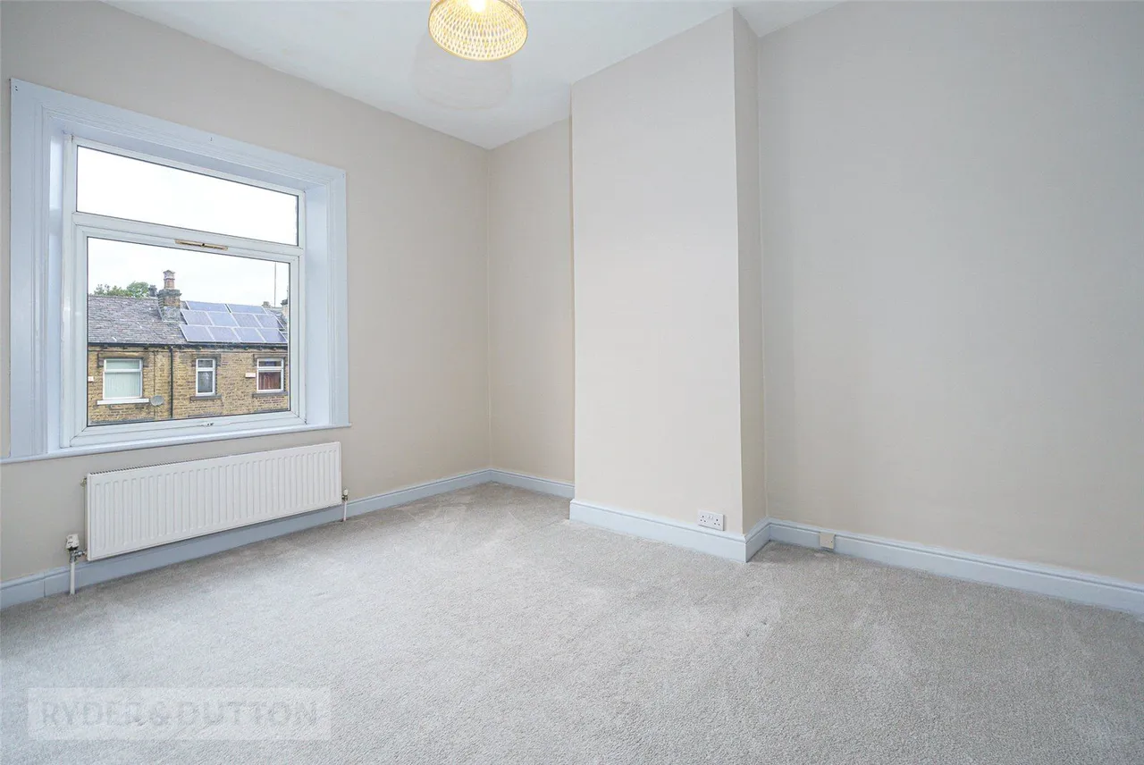 Manchester Road, Huddersfield, HD4, photo 9