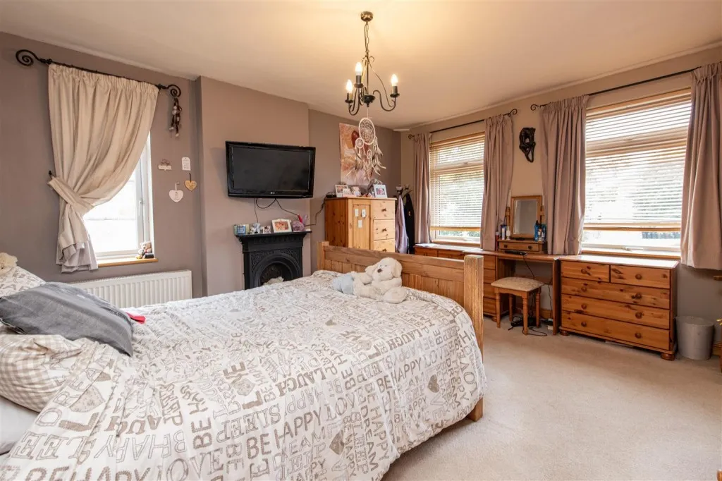Higham Road, Rushden, photo 8