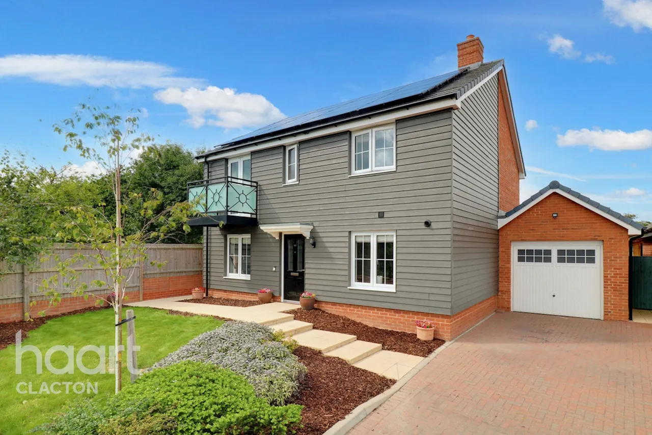 5 bed house for sale, Skippers Way, Walton On The Naze, CO14