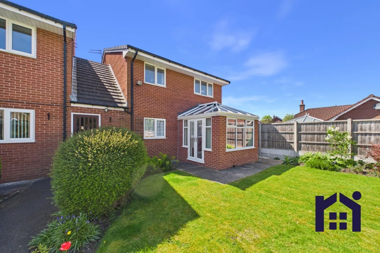 St. James Lodge Slater Lane, Leyland, PR26 7SB, photo 12