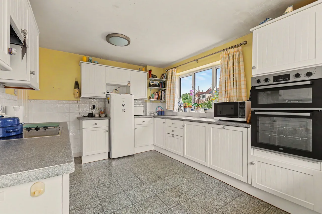 Verney Close, Butlers Marston, CV35, photo 9