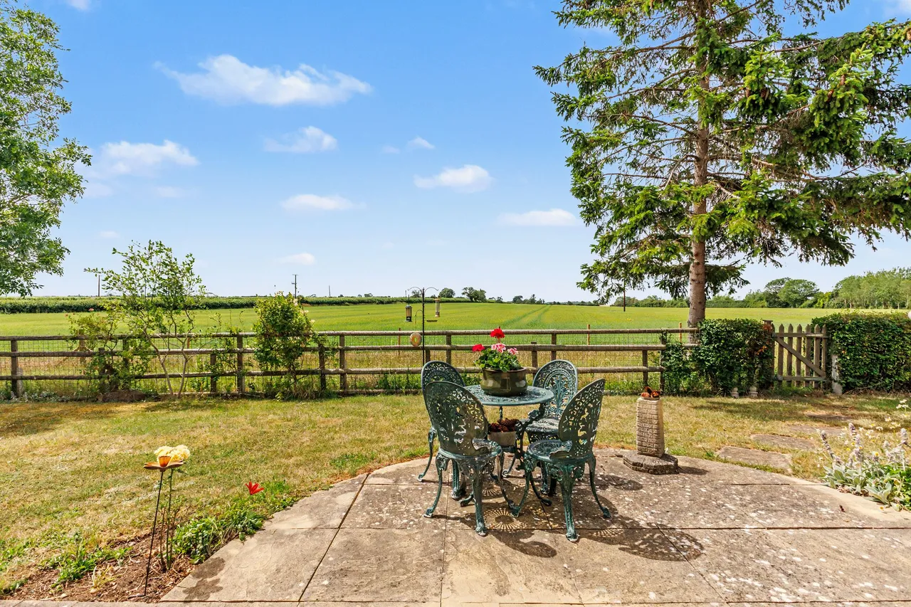 Verney Close, Butlers Marston, CV35, photo 25