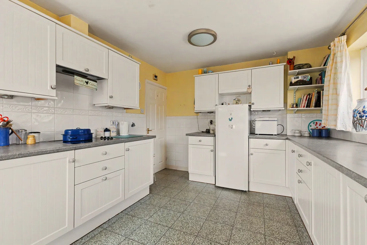 Verney Close, Butlers Marston, CV35, photo 8