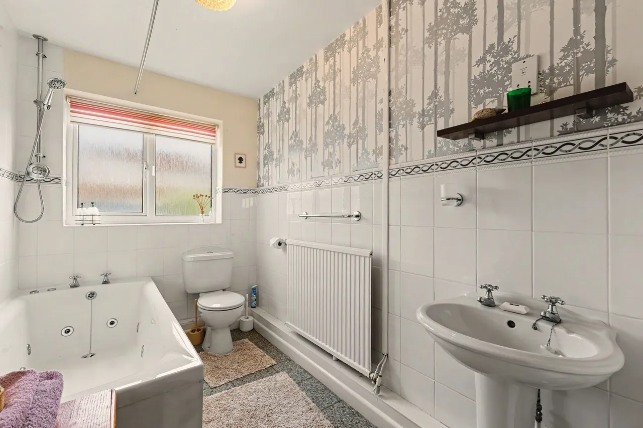 Verney Close, Butlers Marston, CV35, photo 23