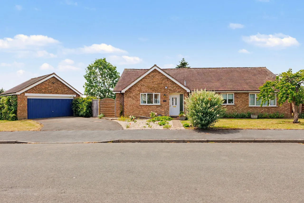 Verney Close, Butlers Marston, CV35, photo 5