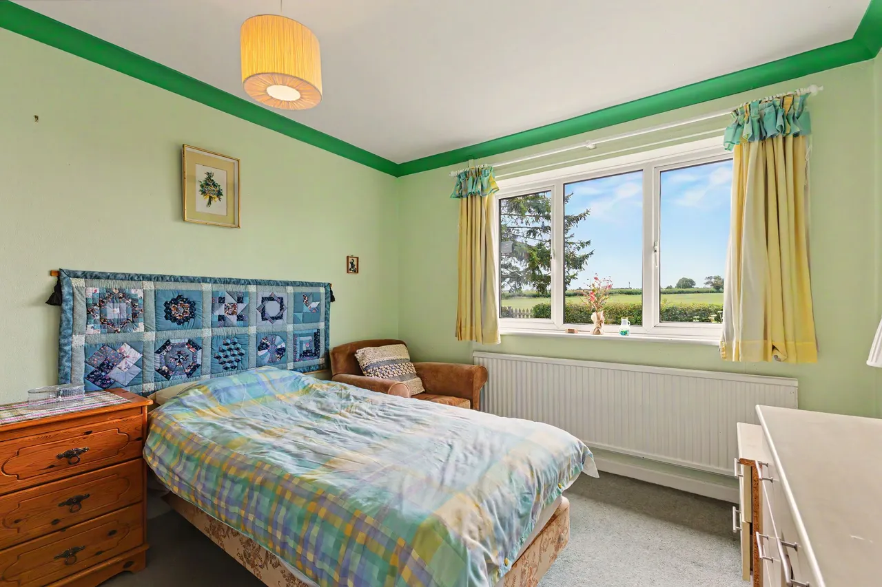 Verney Close, Butlers Marston, CV35, photo 20