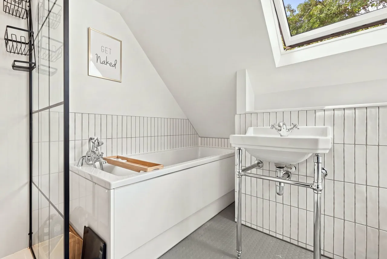 Grovelands Close, SE5, photo 16