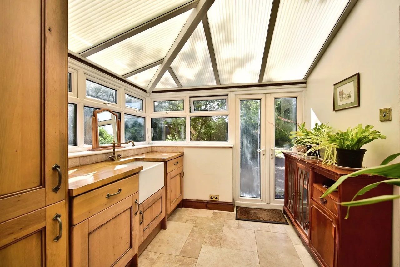 Broadwater Road, West Malling, Kent, ME19, photo 8