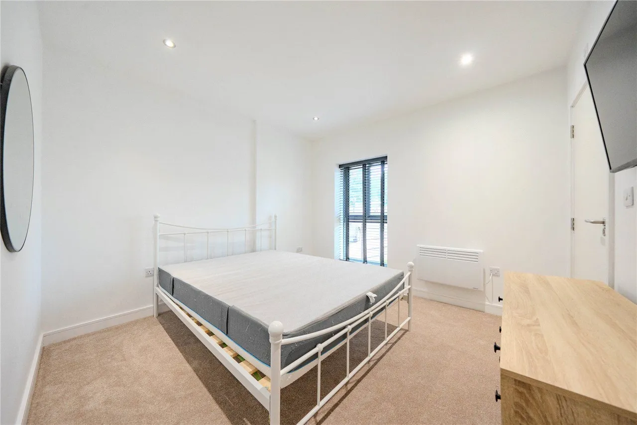 Low Lane, Horsforth, LS18, photo 9
