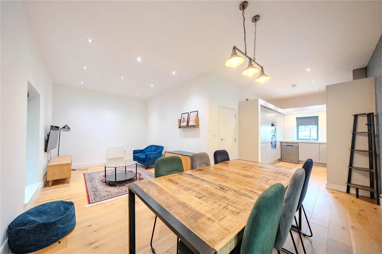 Low Lane, Horsforth, LS18, photo 4