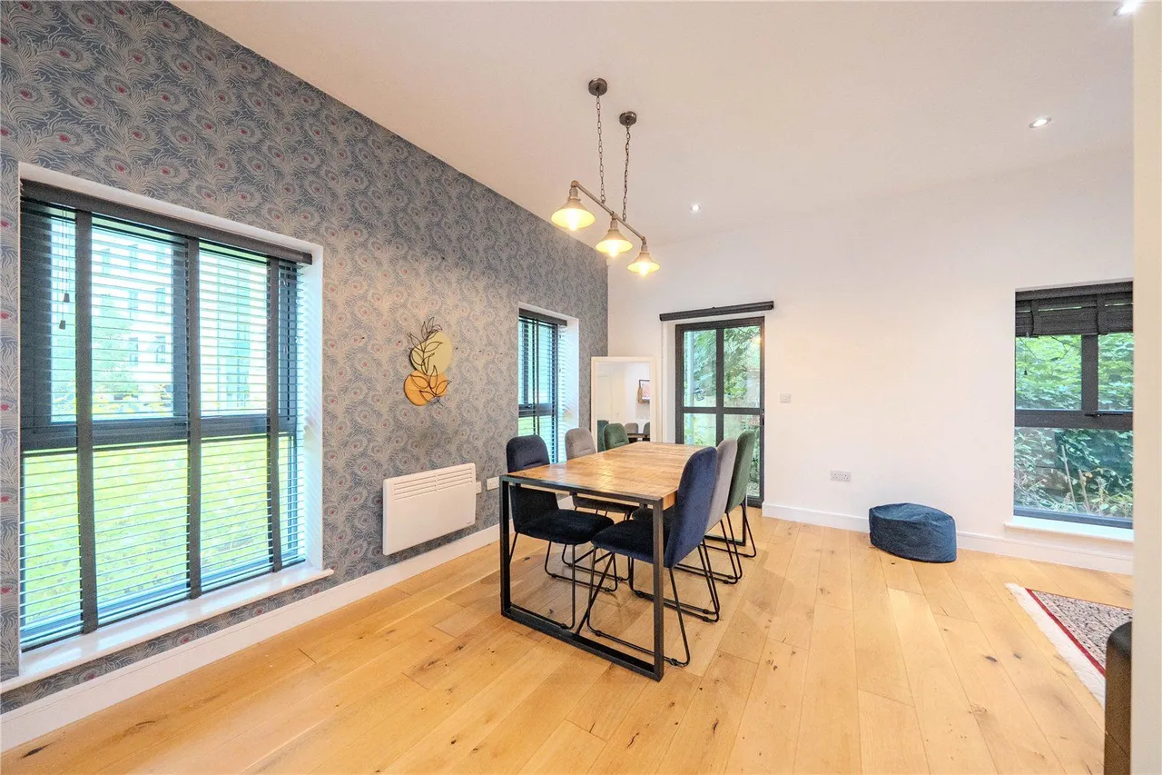 Low Lane, Horsforth, LS18, photo 5