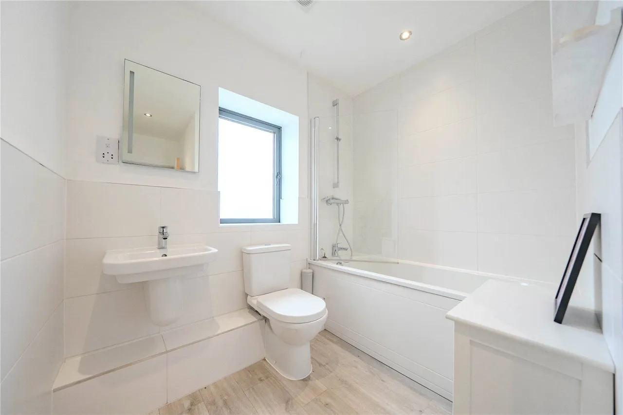 Low Lane, Horsforth, LS18, photo 7