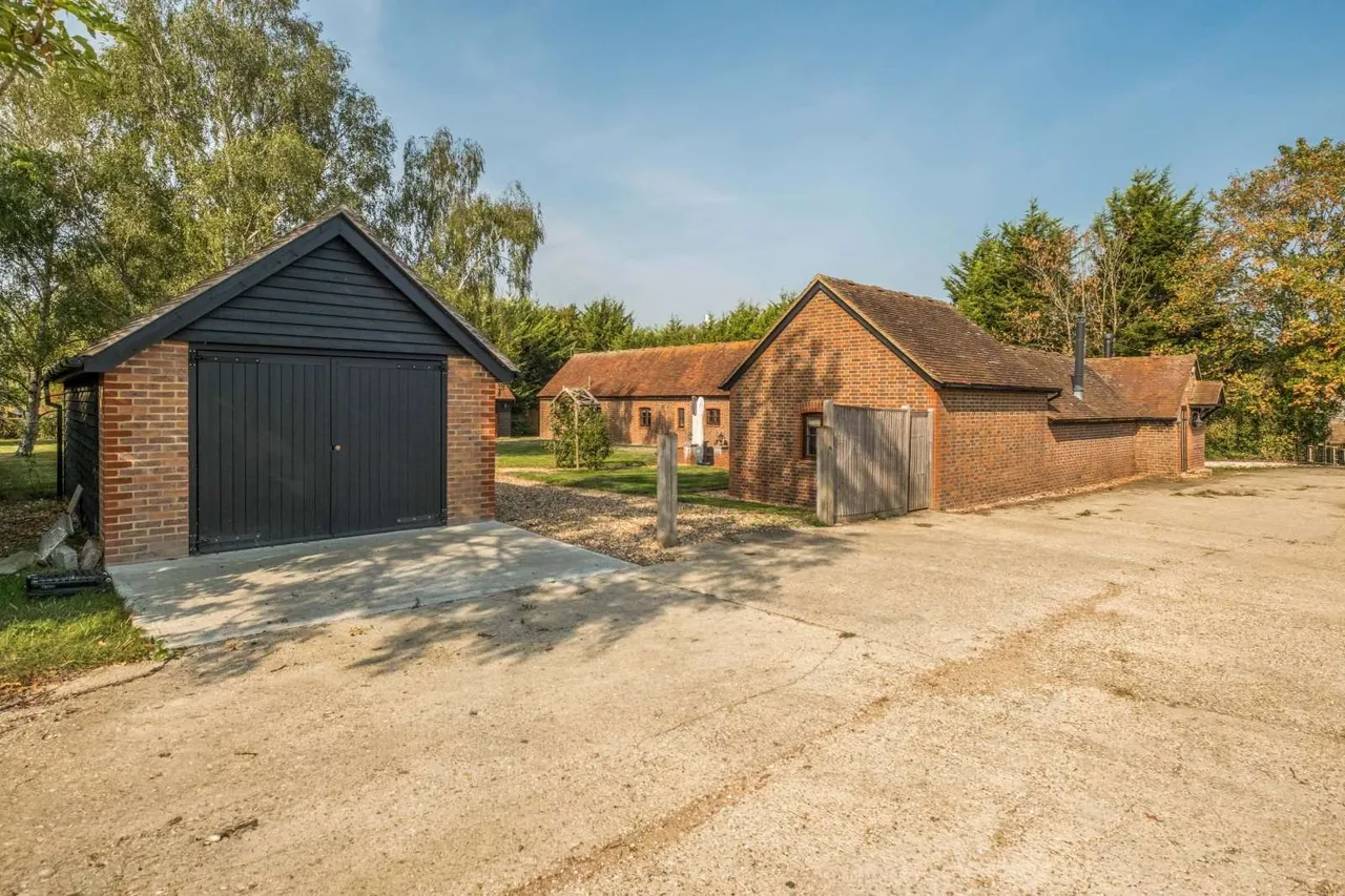 Darman Lane, Paddock Wood, TN12, photo 17