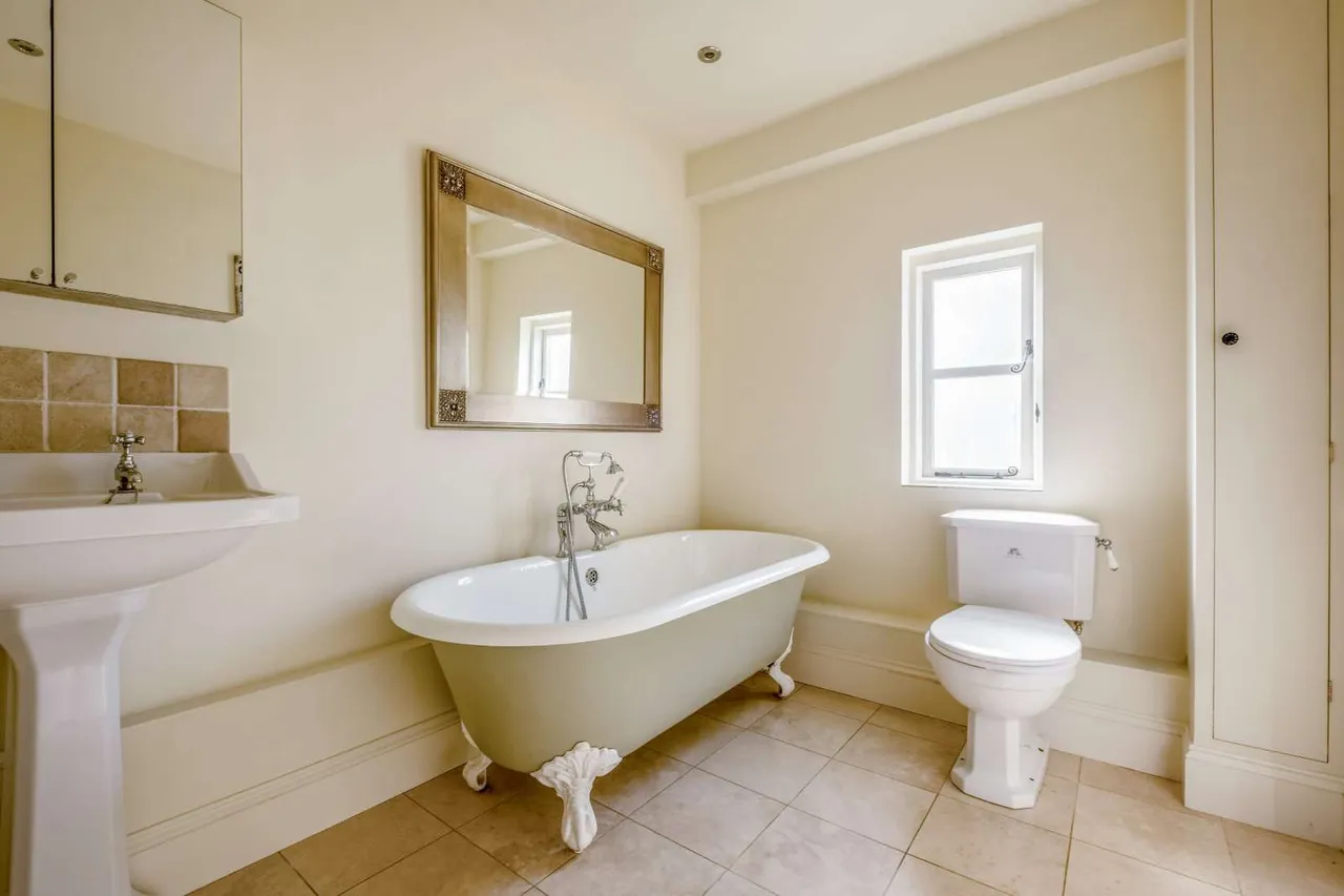 Darman Lane, Paddock Wood, TN12, photo 11
