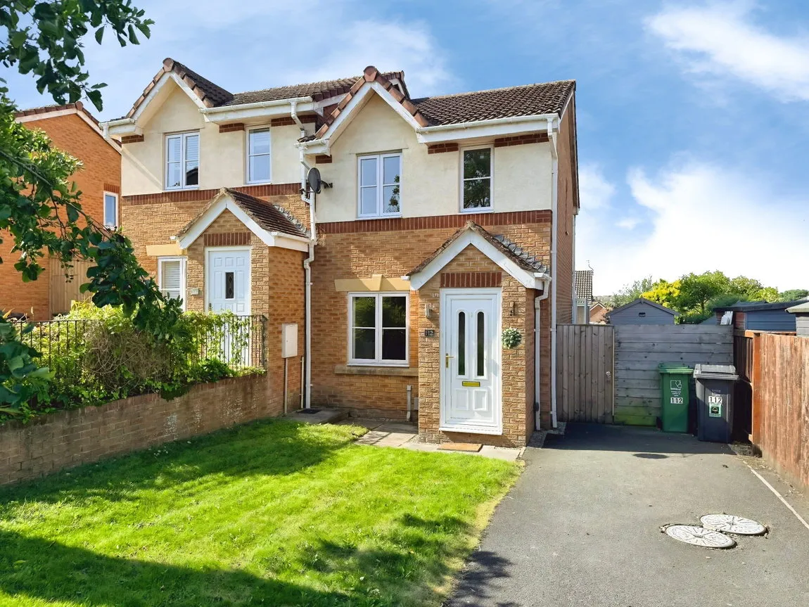 2 bed house for sale — Valley Drive, Carlisle, CA1 3TR