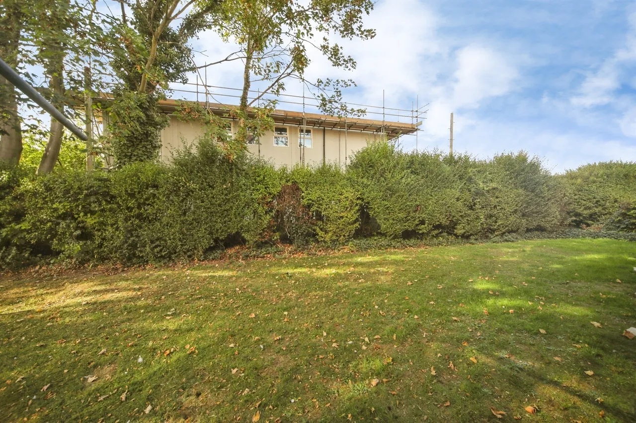 Denham Close, Bury St. Edmunds, IP33, photo 9