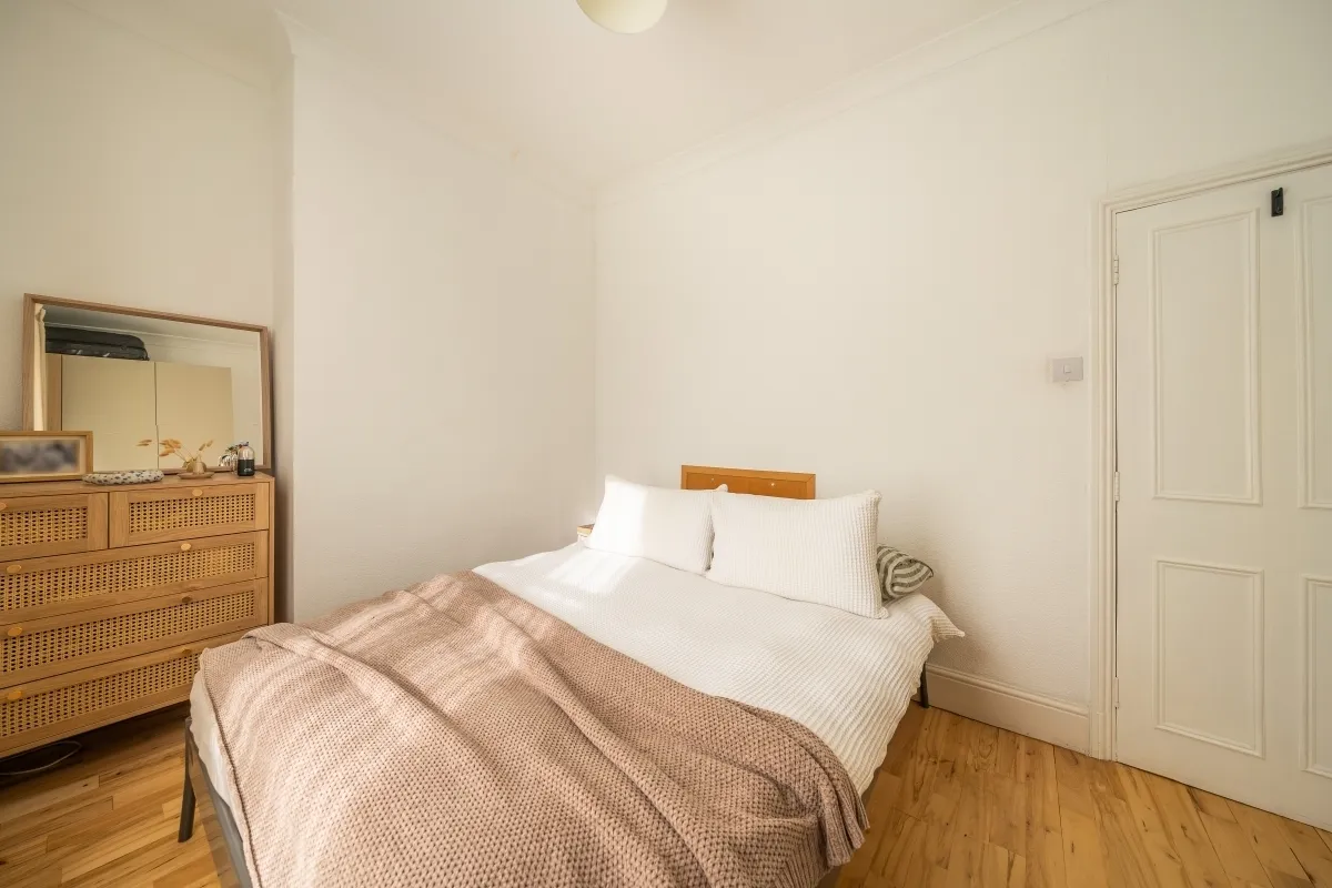 Lillieshall Road London SW4, photo 8