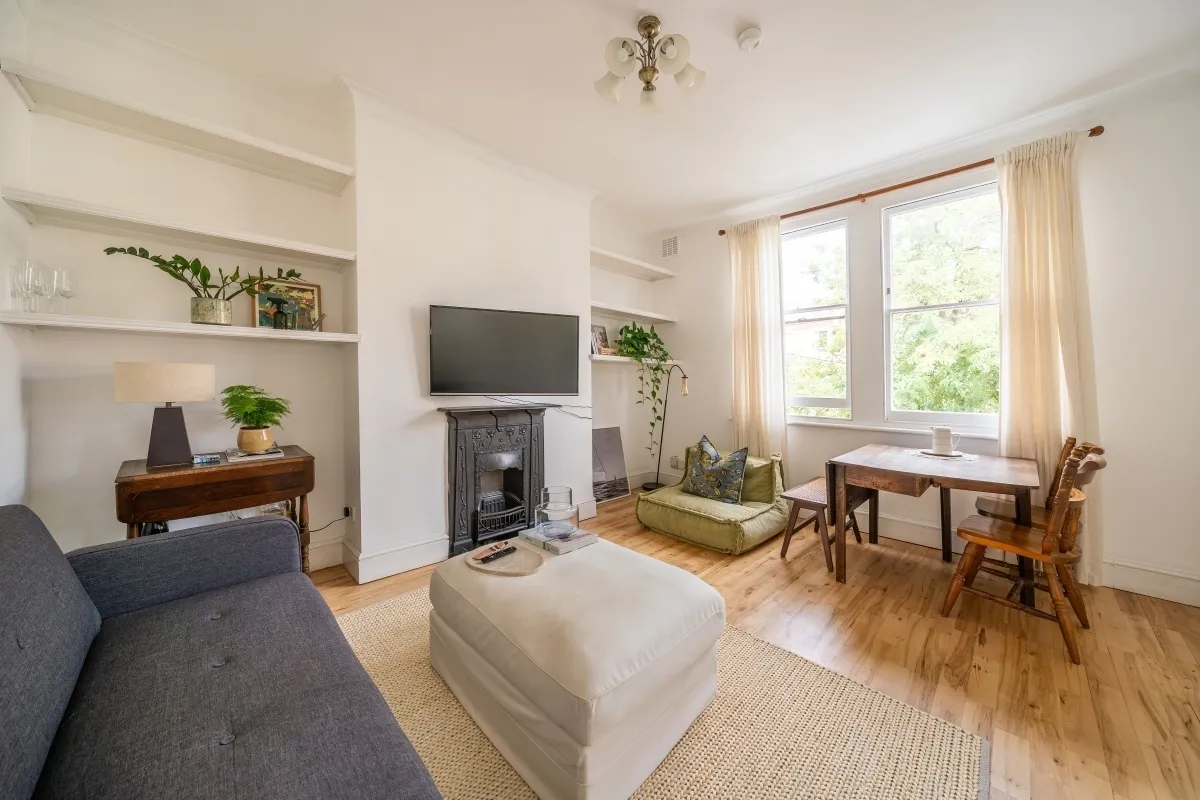 1 bed flat to rent — Lillieshall Road London SW4