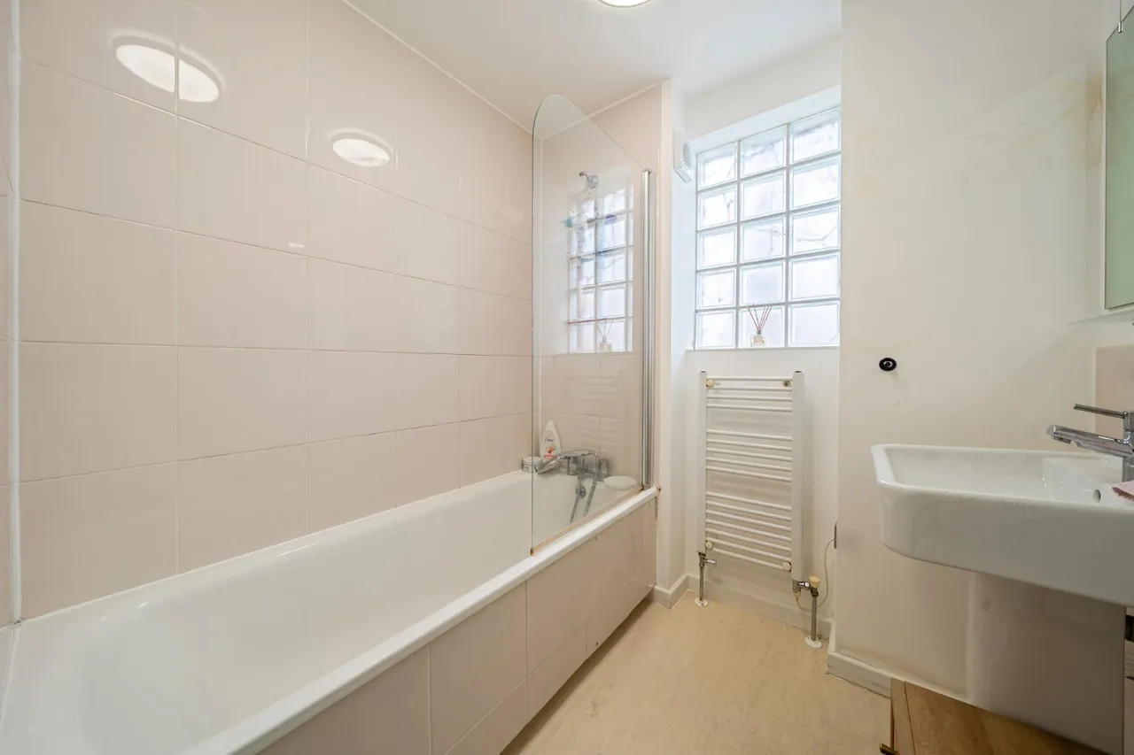 King Street, Hammersmith, London, W6, photo 5