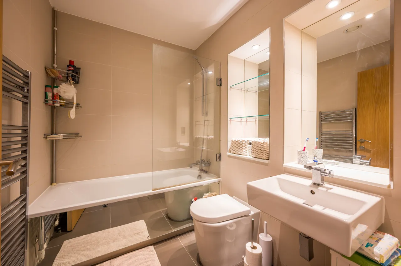 11 Printers Road, London, photo 8