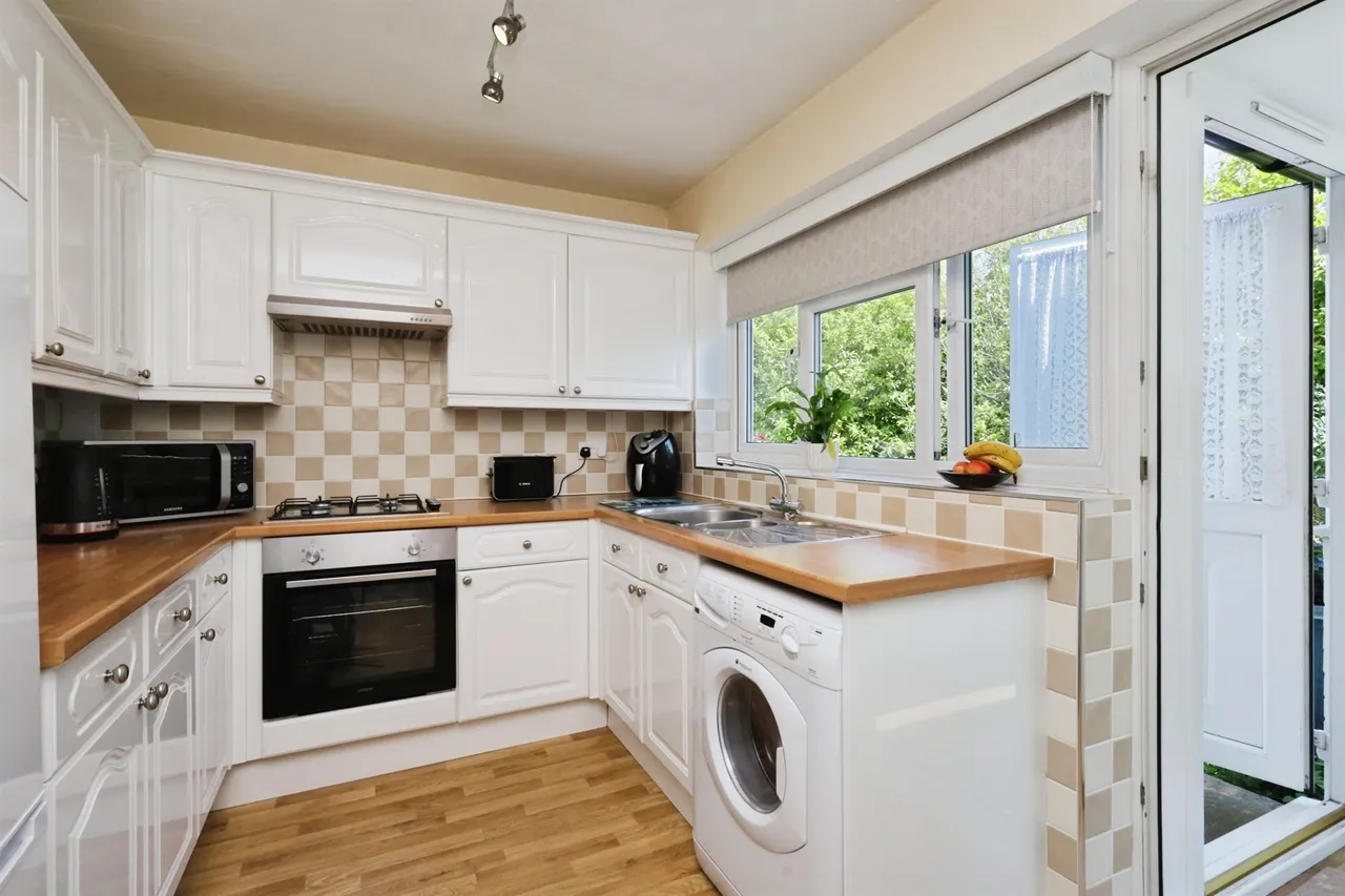 Willow Drive, Polegate, photo 3