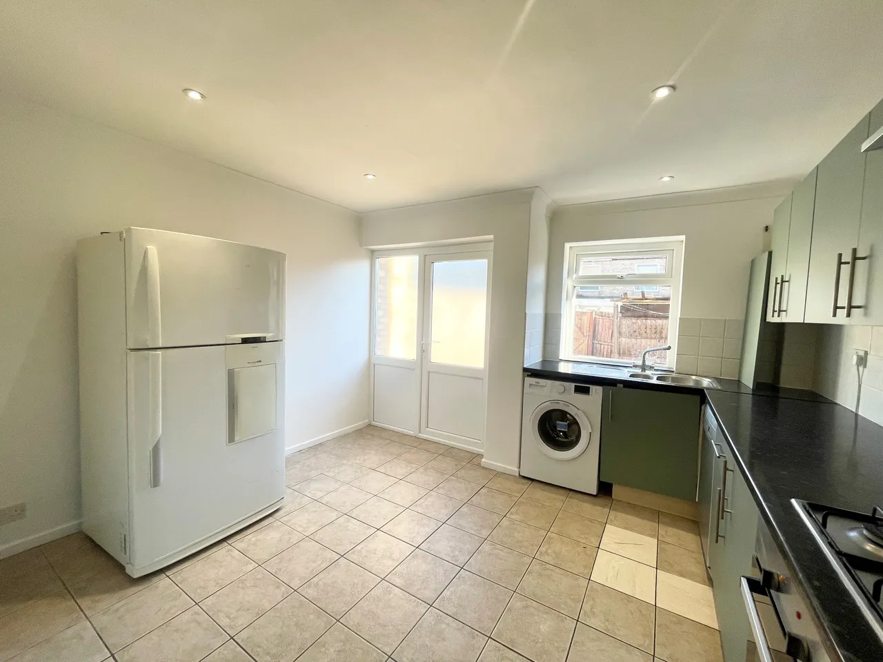 Barton Crescent, Sydenham, CV31, photo 3