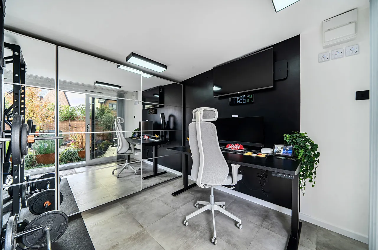 Sorrel Drive, Arborfield Green, RG2, photo 18