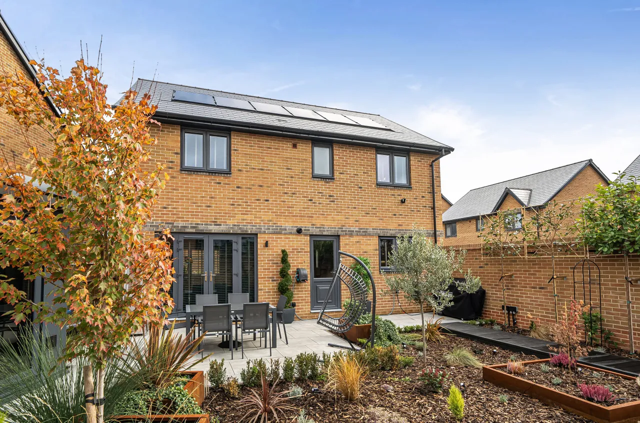 Sorrel Drive, Arborfield Green, RG2, photo 27