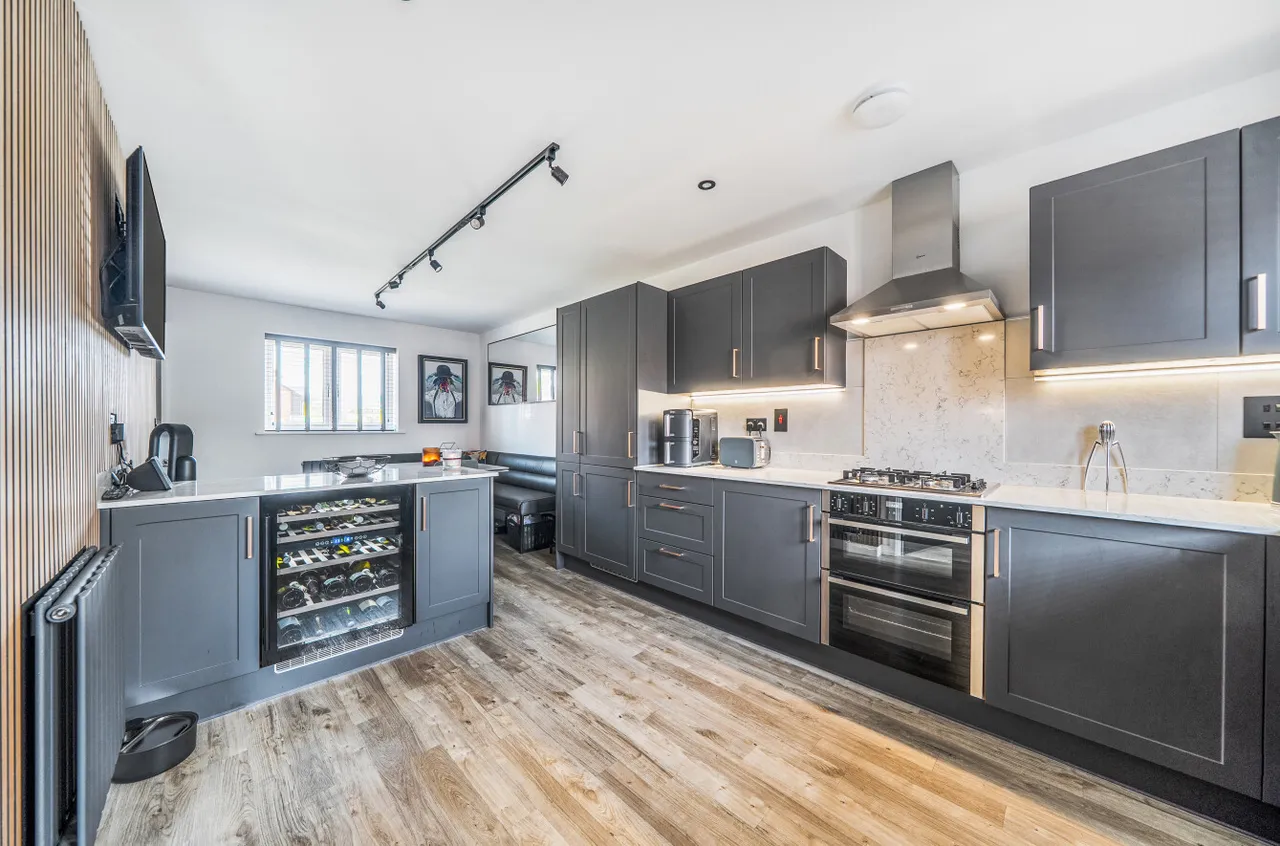 Sorrel Drive, Arborfield Green, RG2, photo 9