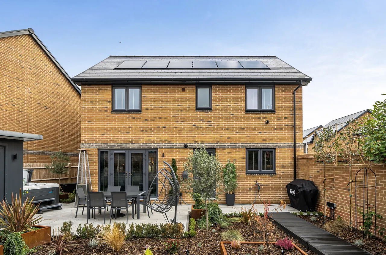 Sorrel Drive, Arborfield Green, RG2, photo 26