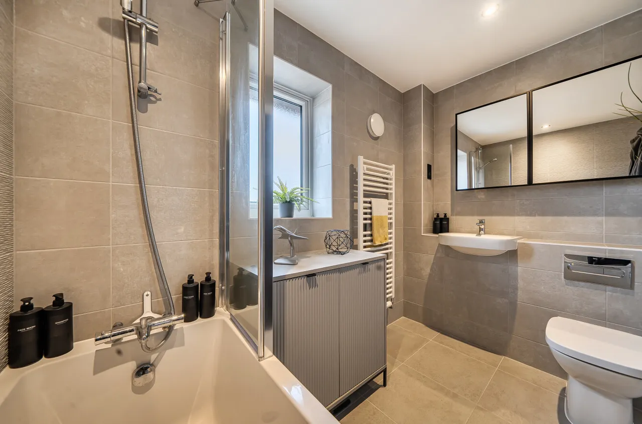 Sorrel Drive, Arborfield Green, RG2, photo 8