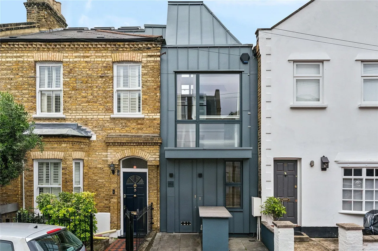 1 bed house for sale, Wadham Road, London, SW15