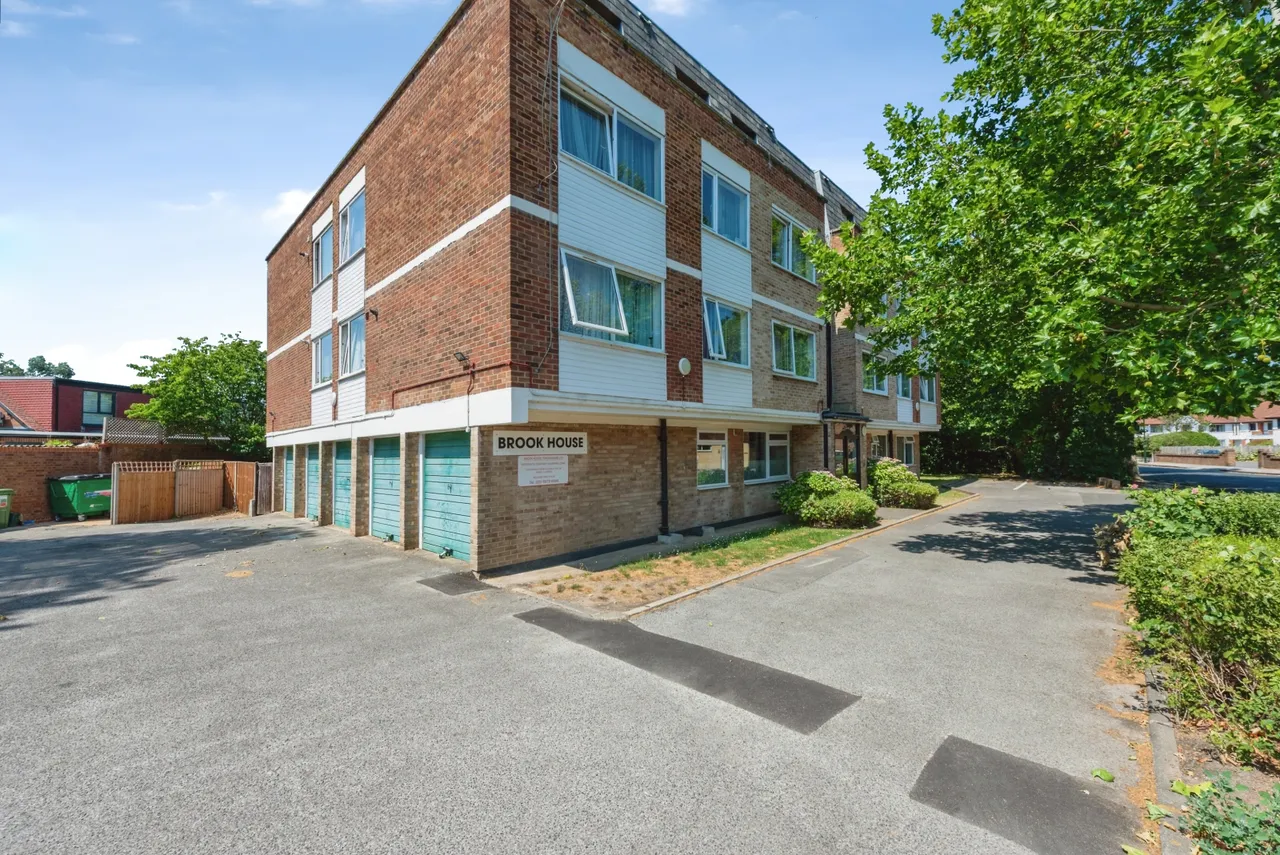 Brook House, London Road, Twickenham TW1 1EQ, photo 20