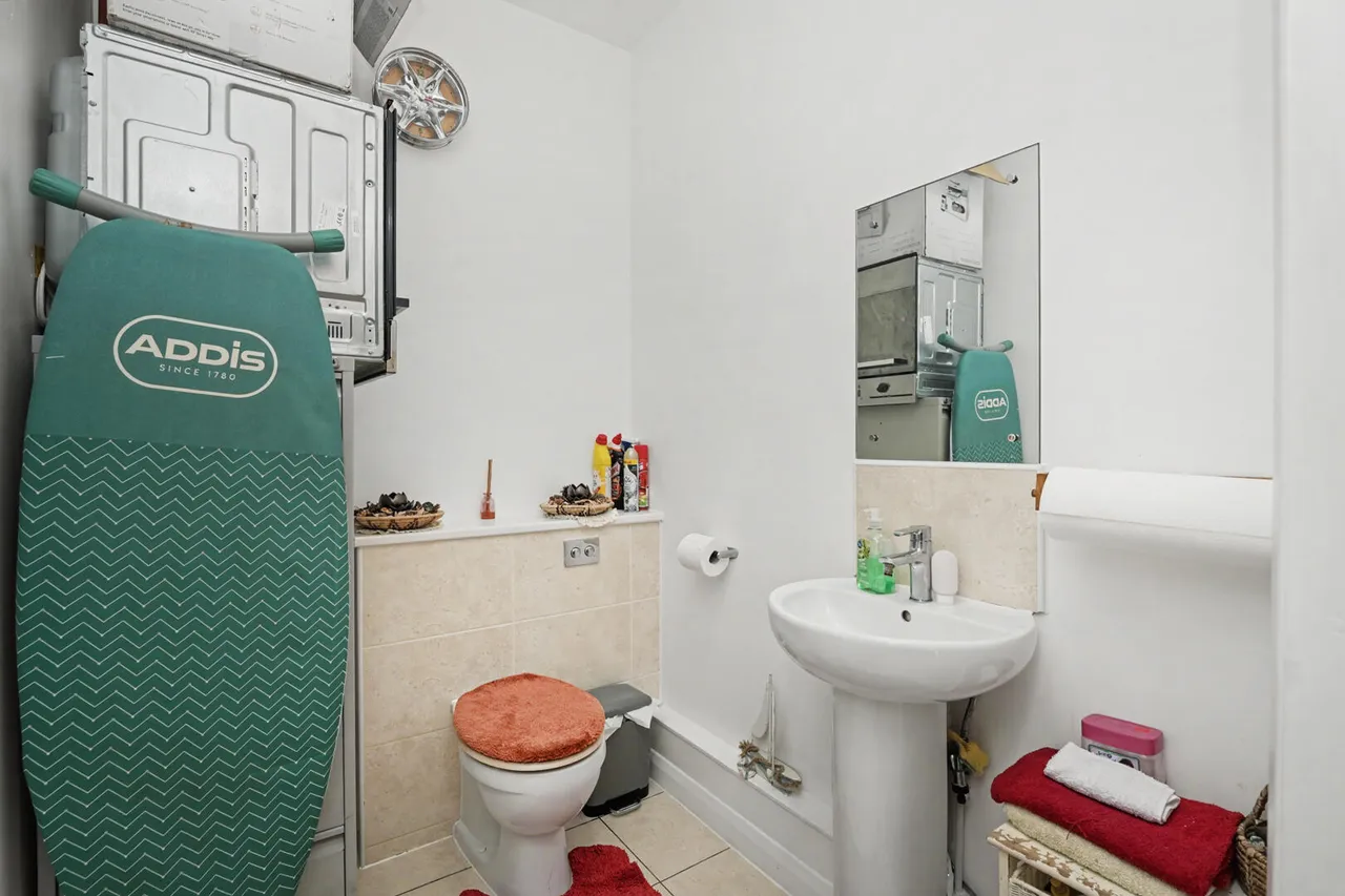 Canning Square, Enfield, EN1, photo 11