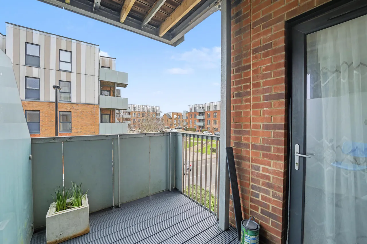 Canning Square, Enfield, EN1, photo 6