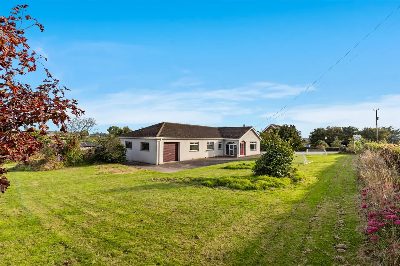 5 bed house for sale, Crossnamuckley Road, Newtownards, BT22