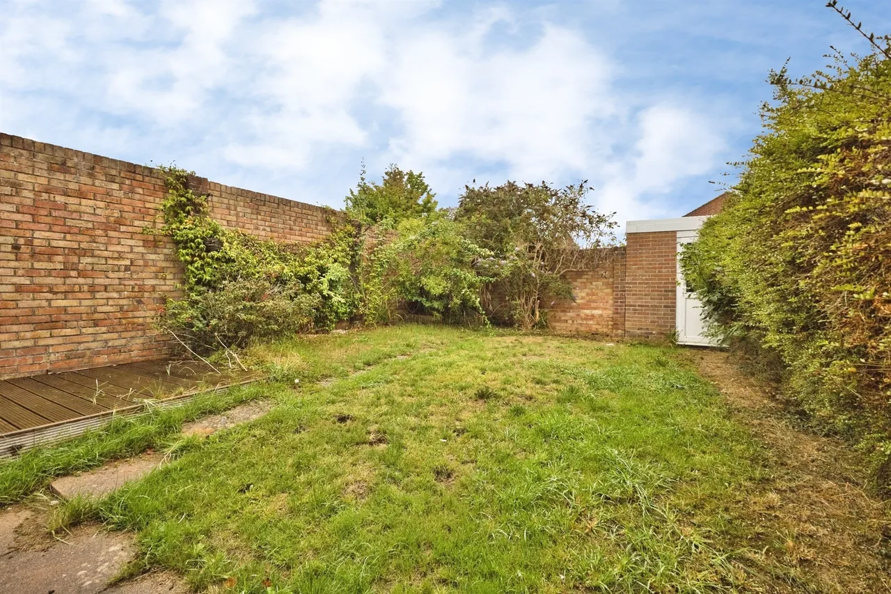 Cavalier Close, Yeovil, BA21, photo 14