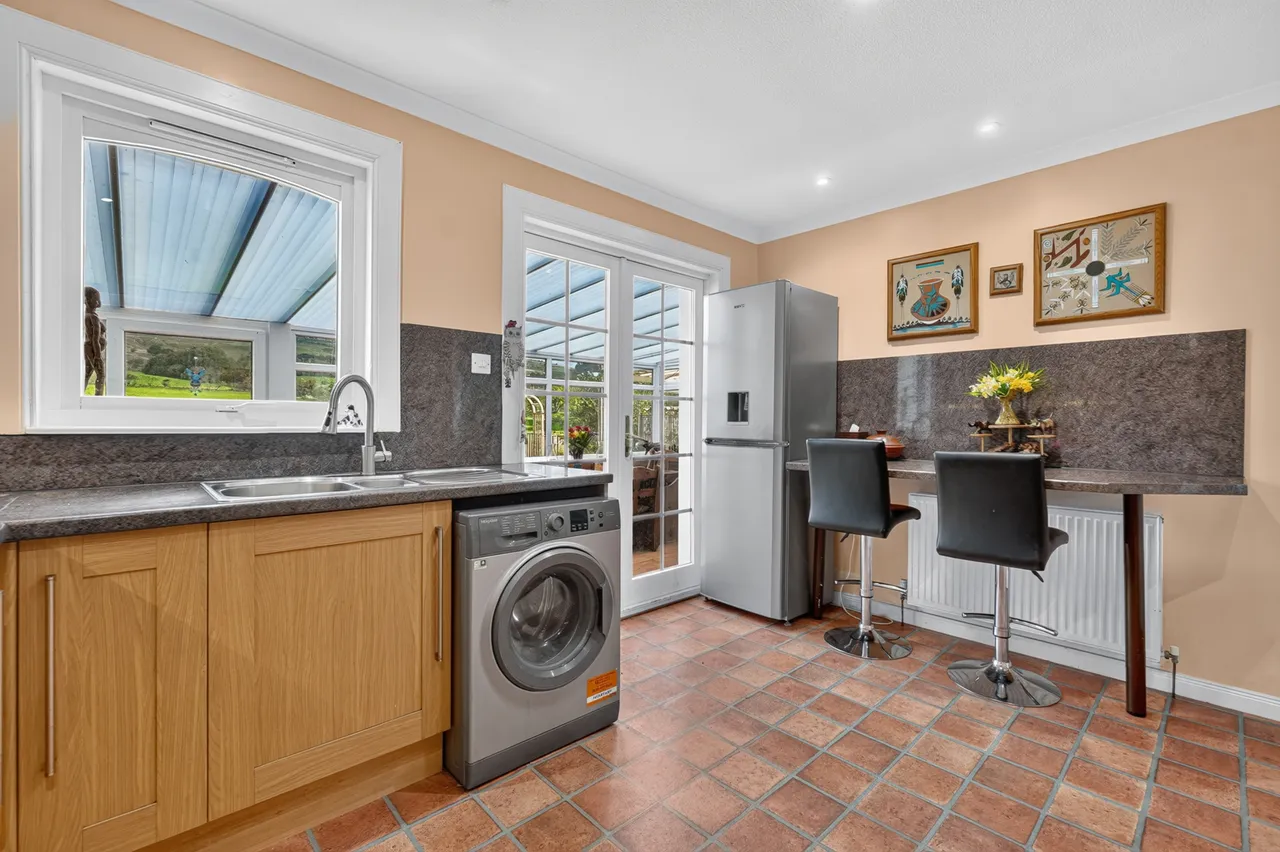 12 Armour Wynd, Dalmellington, KA6 7RF, photo 6