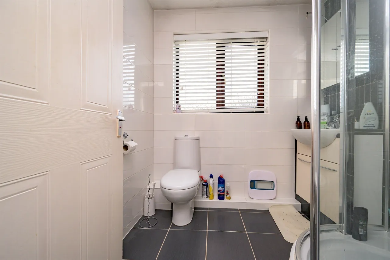 Hereford Close, Kettering, NN14, photo 8
