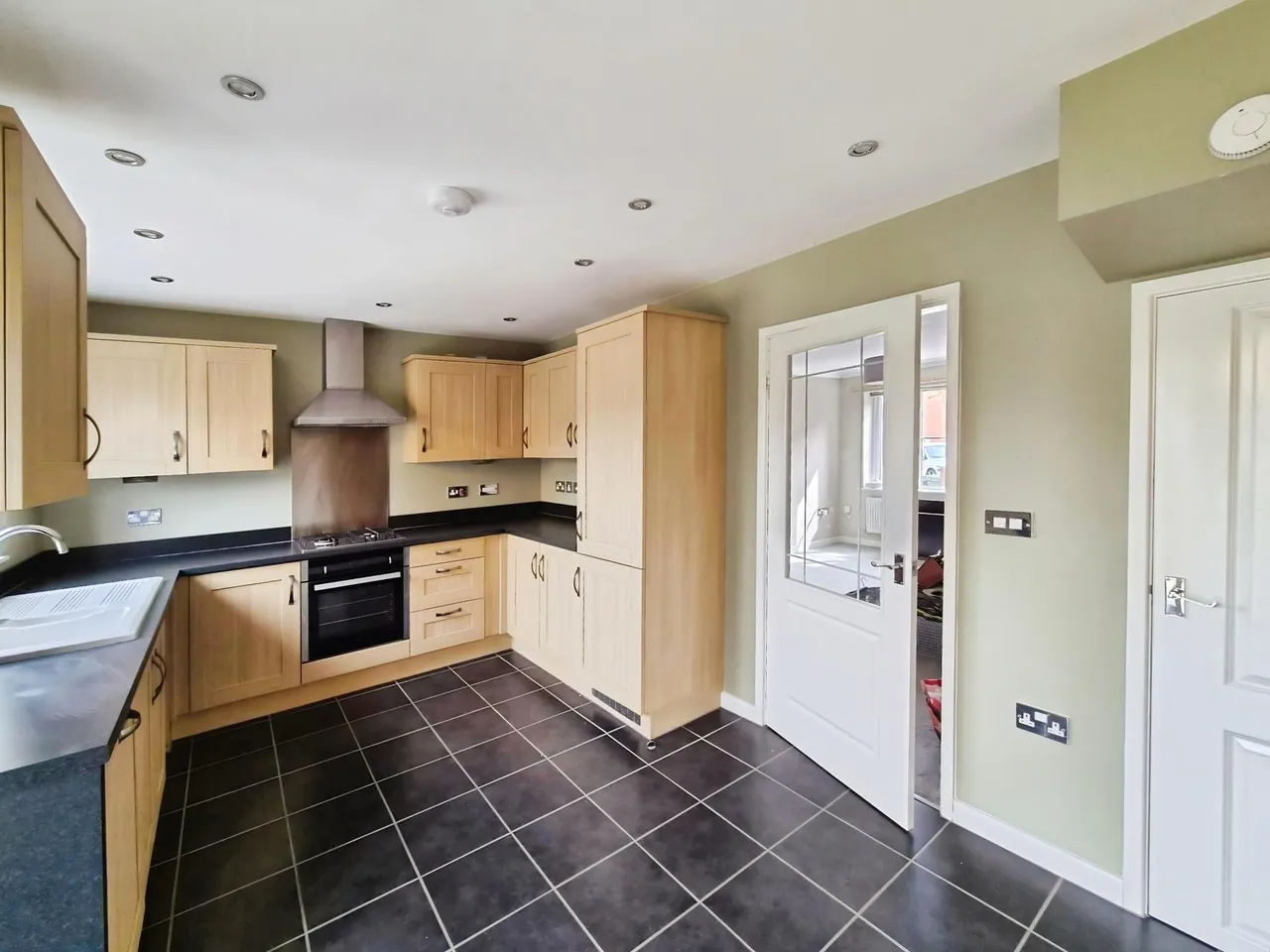 Carlton Close, Sleaford, NG34, photo 4