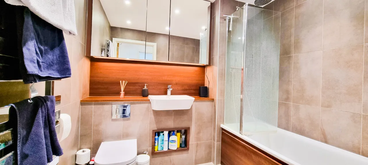 Pinto Tower, Nine Elms Point, SW8, photo 7