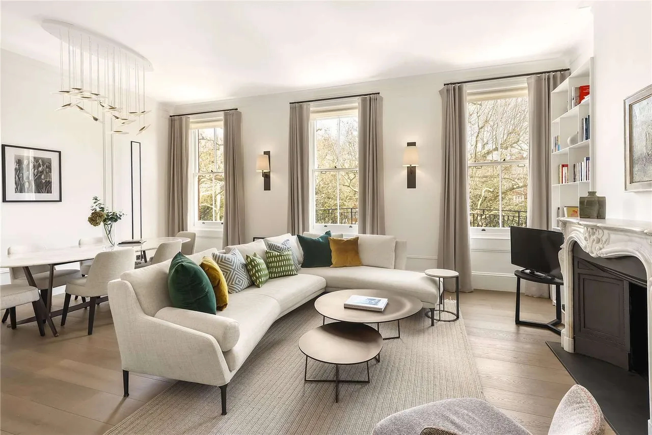 2 bed flat for sale — Lennox Gardens, London, SW1X 0DH