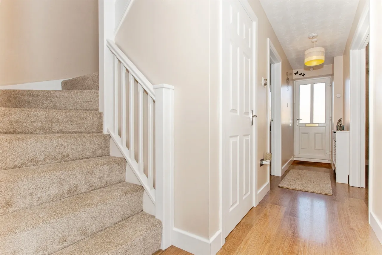 Springfield Avenue, Kettering, NN14, photo 13
