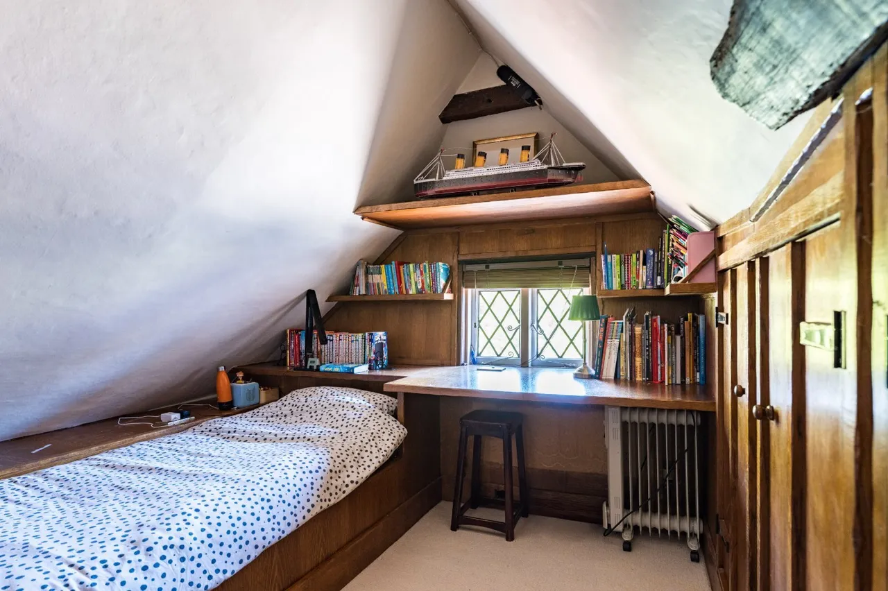 North Lane, West Hoathly, RH19, photo 24