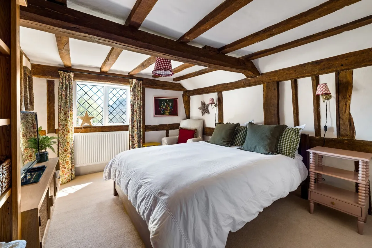 North Lane, West Hoathly, RH19, photo 20