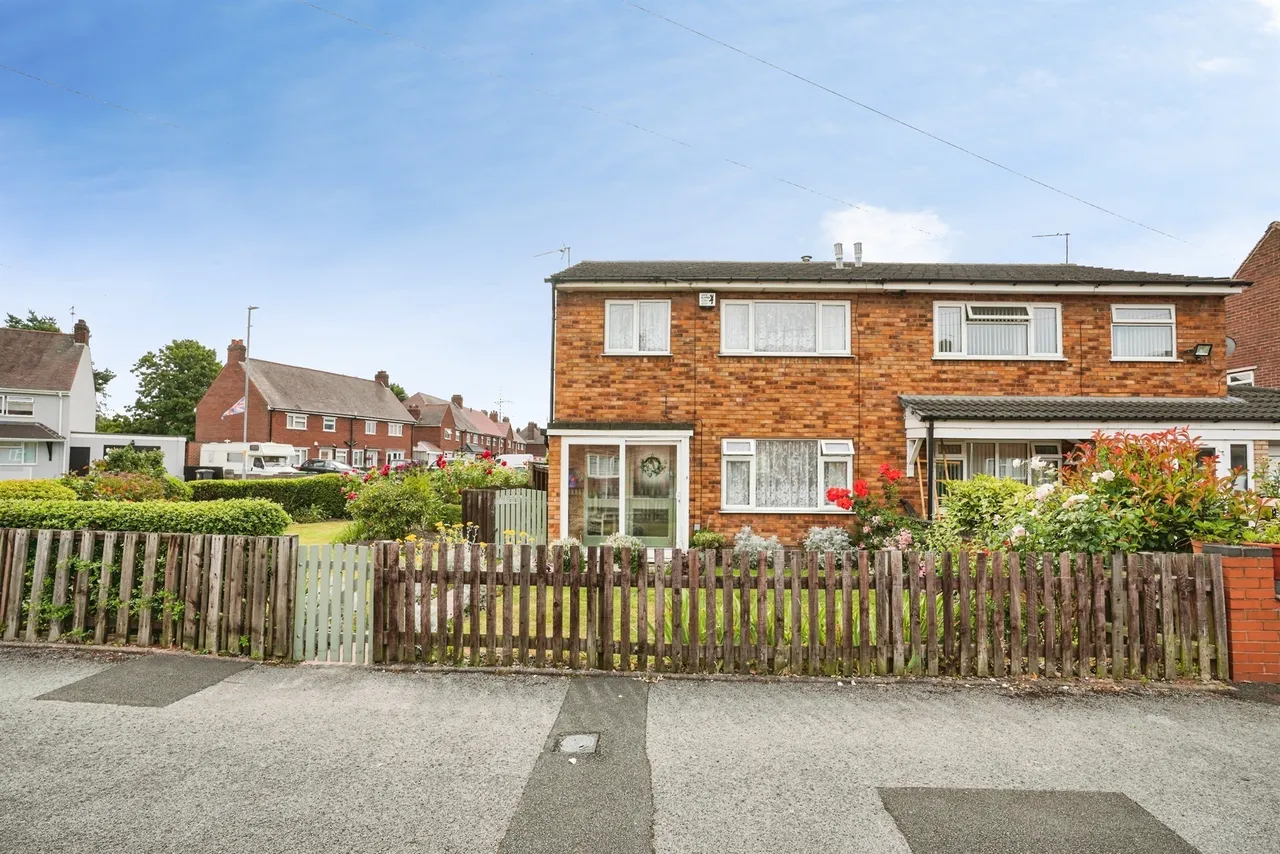 3 bed house for sale, Horace Partridge Road, Wednesbury, WS10