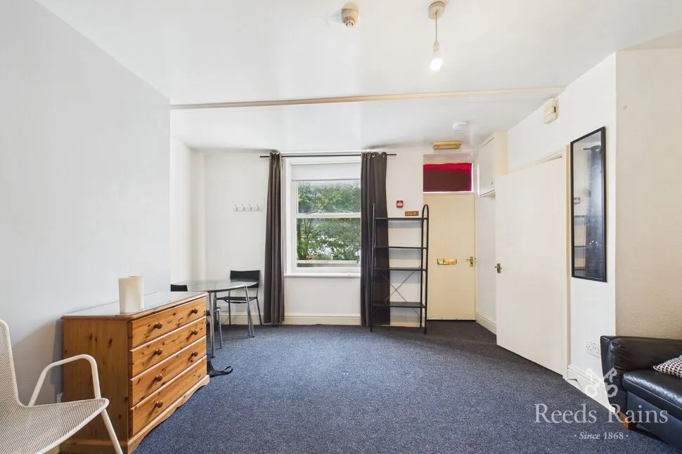 Bankfield Road, Huddersfield, West Yorkshire, HD1, photo 3
