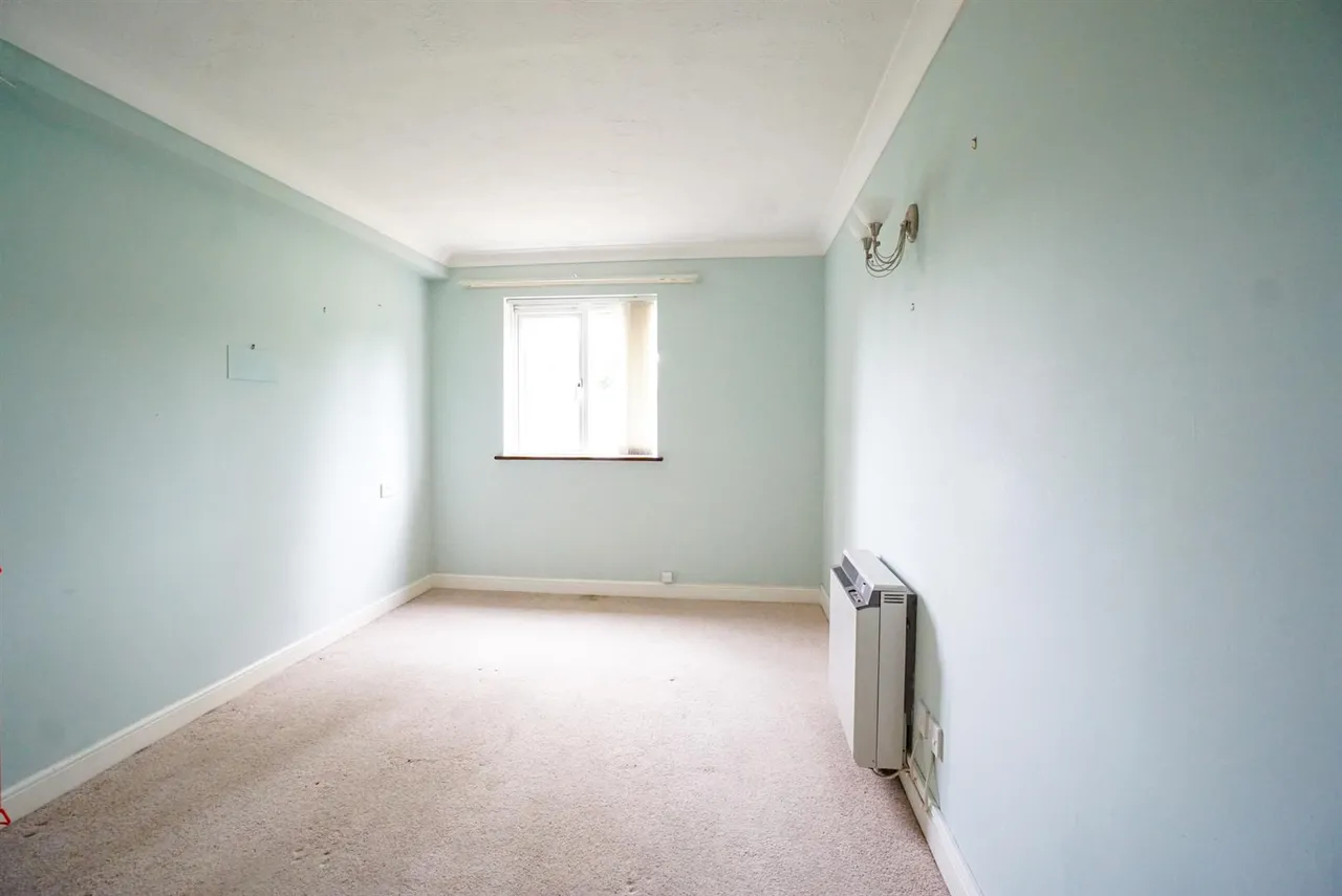 St. Helens Crescent, Hastings, photo 11