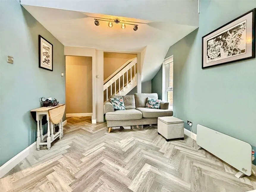 Heatherbank Close, Crayford, Dartford, DA1, photo 3